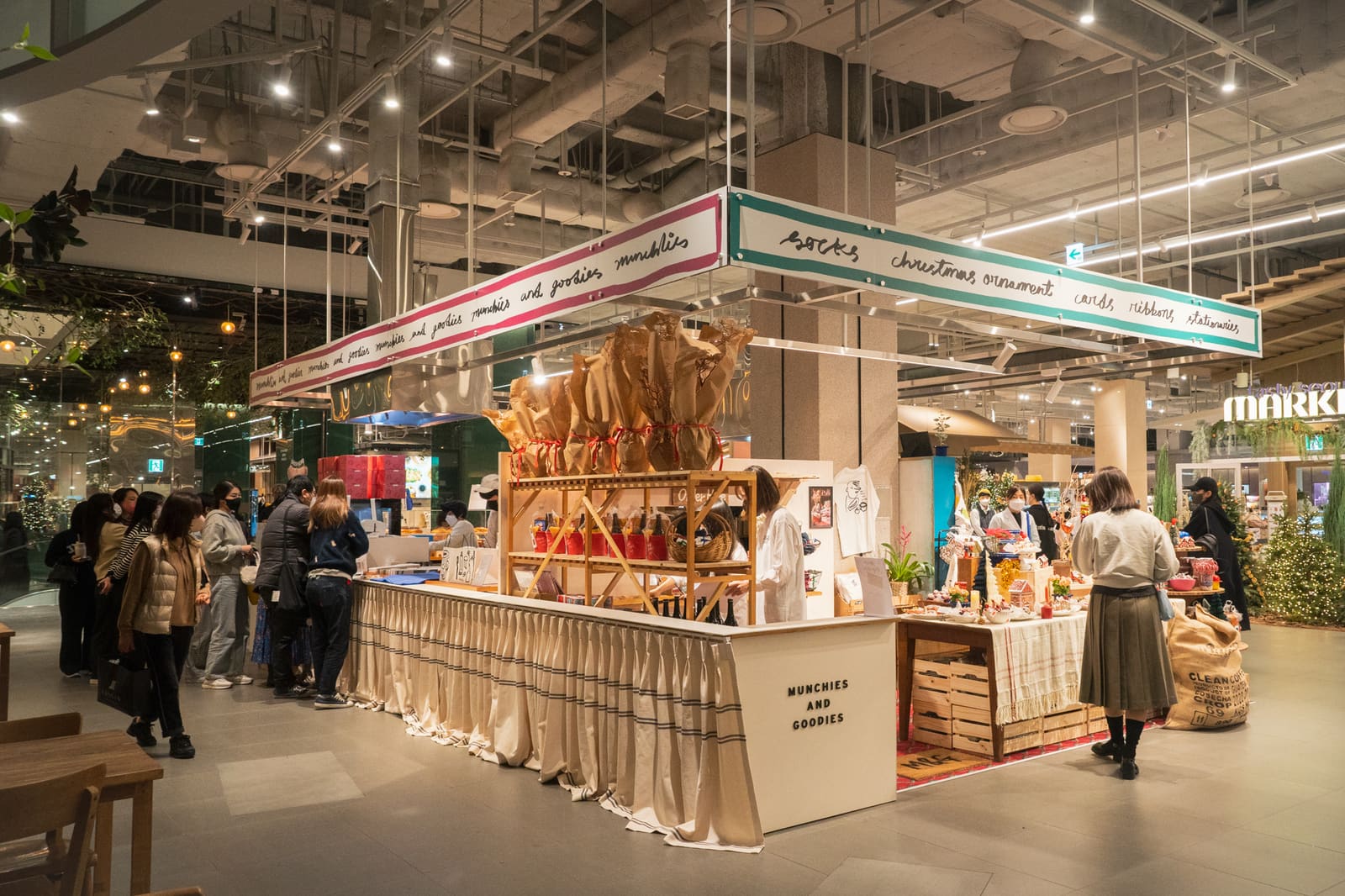 MUNCHIES AND GOODIES X THE HYUNDAI SEOUL 프로젝트
